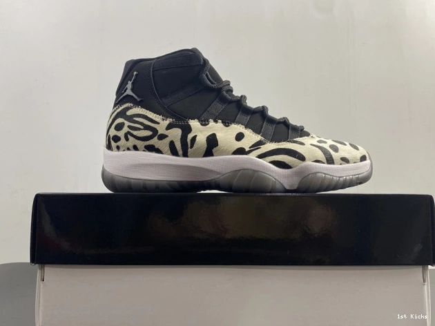1st Kicks AIR ANIMAL AR0715-010 INSTINCT 11 JORDAN 0714